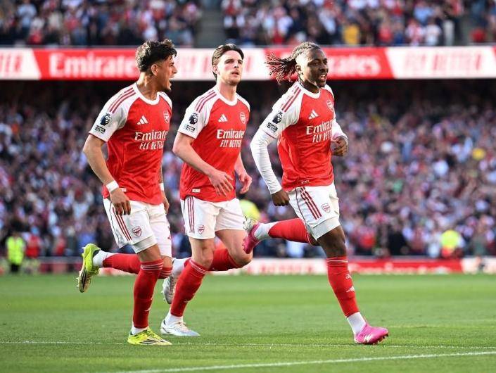 阿森纳赢球不能高兴，赛后传来4个坏消息，曼城仍握有夺冠主动权